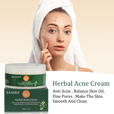 La cicatrice di pulizia di erbe organica naturale dell'acne di cura di pelle della crema di fronte rimuove il trattamento